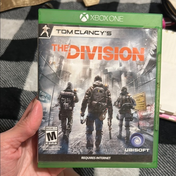 Tom Clancy's The Division for Xbox One - Green Case